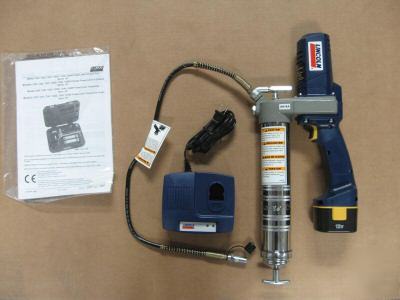 Lincoln 12 volt cordless grease gun kit with charger