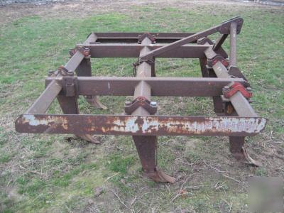 Bomford superflow chisel plough for tractor