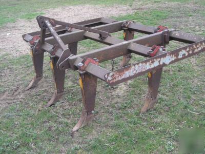 Bomford superflow chisel plough for tractor