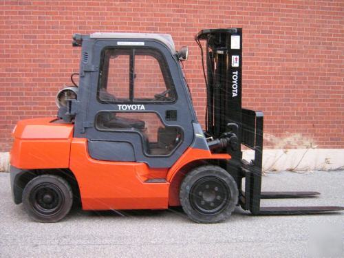 Toyota 8000 lbs forklift lpg fork lift truck outdoor