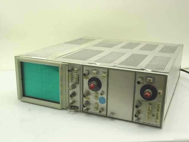 Tektronix 5111A storage oscilloscope w/ plug-in modules