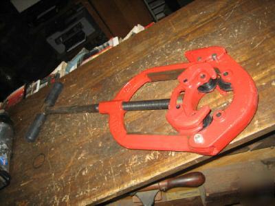 New ridgid-reed 2 - 4 hinged pipe cutter 