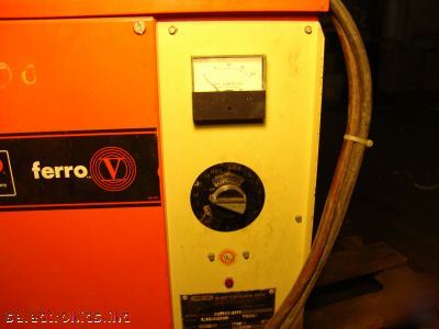 Ferro v 12 volt battery charger FR60/E375 -bin 