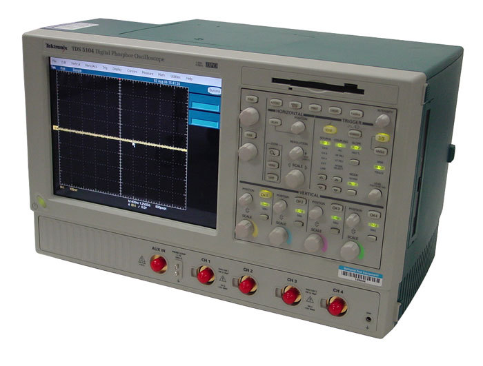  tektronix TDS5104 1 ghz 5 gsa/s 4 ch oscilloscpe