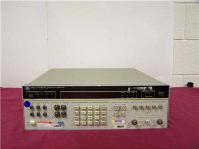 Hewlett packard hp 3325A synthesizer function generator