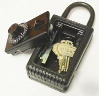 C3 supra dial/shackle lockbox + free rubber door guard 