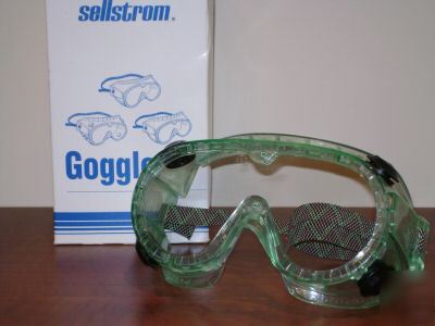 Safety goggle sellstrom indirect vent clear fog free 