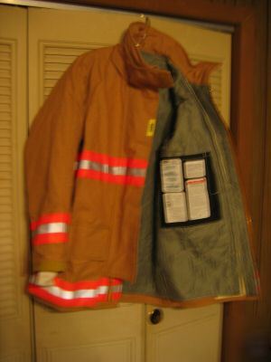 New securitex turn out / bunker gear coat 34 chest