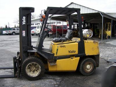 Yale 7,000 lb dual wheel pneumatic forklift
