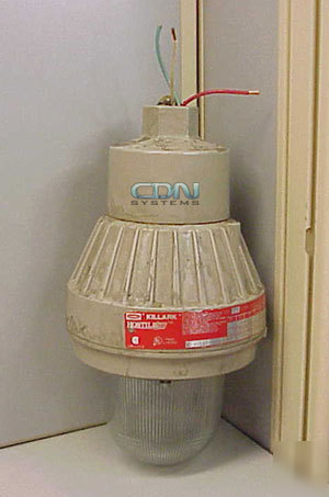 Hubbell killark EMI15 60-150W hazardous light fixture