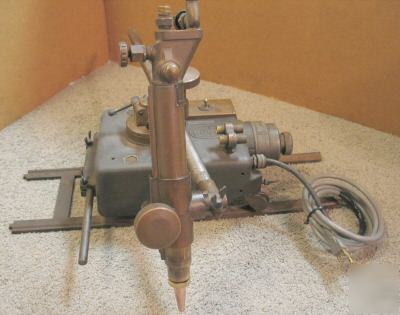 Airco no. 10 radiograph cutting torch track machine