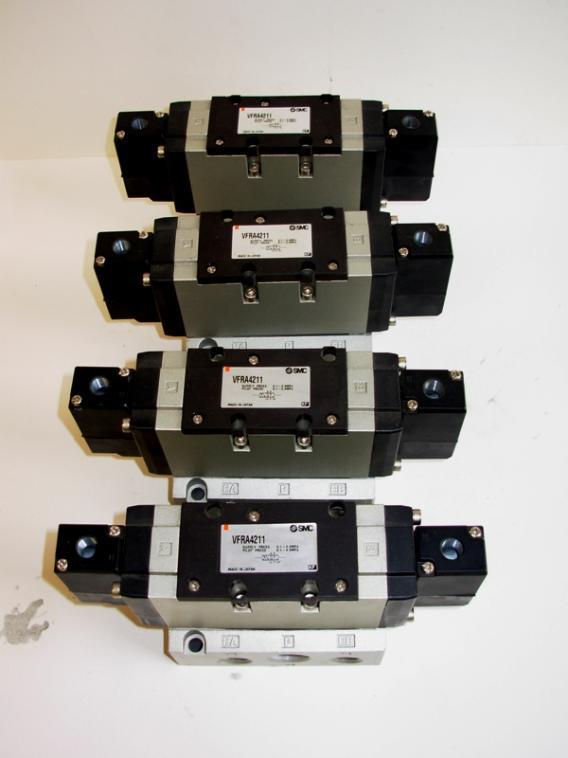 Smc 5 port pilot solenoid valves VFRA4211 lot of 4 nice