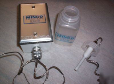 New minco temperature transmitter,probe,model TT829PD1Y