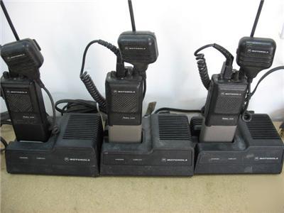 3 motorola radius P200 uhf 2CH radio,charger,lapel mic 