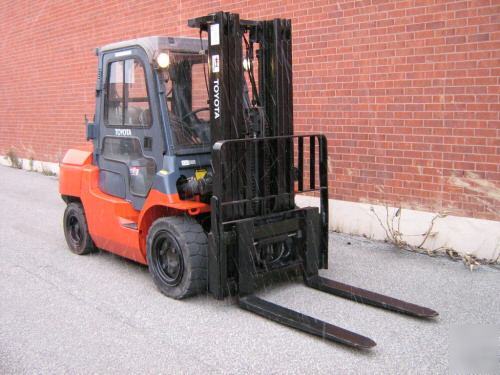 Toyota 8000 lbs forklift lpg fork lift truck outdoor