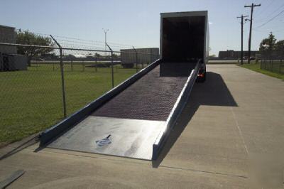 New steel yardramp,yard ramp 20,000 lb 30' l x 84