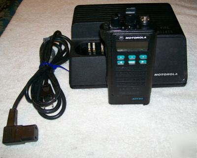 Motorola astro saber vhf 148-174 mhz H04KDF9PW7AN