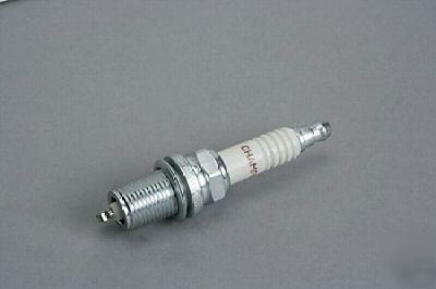 Spark plug kohler engine CH12.5/CH18/CH20 ( 1)