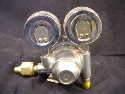 Matheson 19 320 oxygen inertgas welding tank regulator