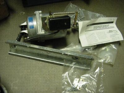 Johnson controls d-3153-1 pneumatic damper actuator bkt