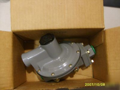 Fisher controls gas regulator 13-20 in wc R522-5 1/2