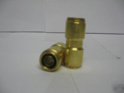 Air brake hose fitting.....D1162-04-04