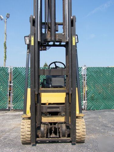 Caterpillar EPT15 2800 lb capacity 3 wheel forklift