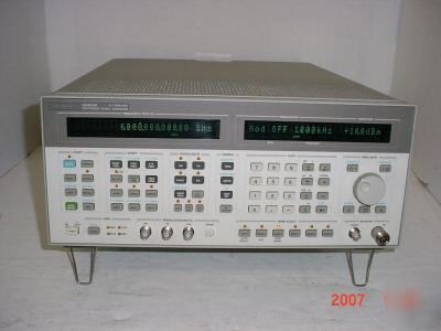 Hp/agilent 8665B signal generator / opt. 001 & 004