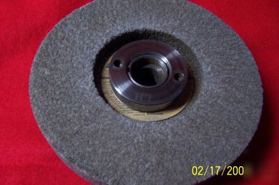 Grinding wheel hub with 1