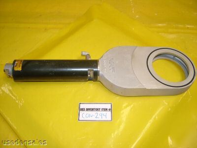 Vat vacuum pneumatic gate valve 08040-FA24