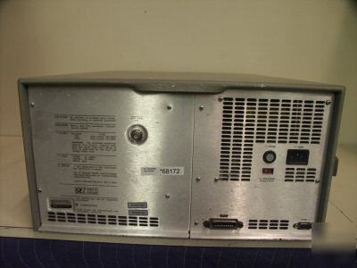 Hp 35660A dynamic signal analyzer. 488Âµhz to 102.4KHZ.