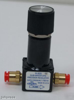 Airtrol miniature pressure regulator and wikai gauge