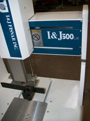 I&j fisnar 500-ln dispensing robot
