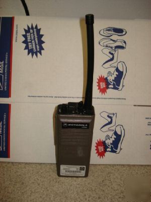 1 motorola HT600 8 ch vhf police two way radio 5 watt