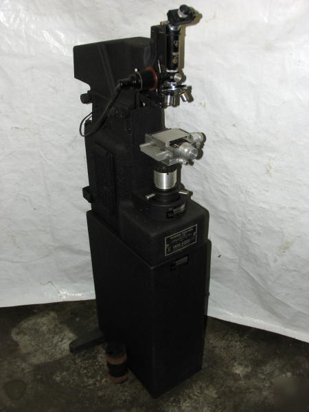 Wilson-tukon mo hardness tester