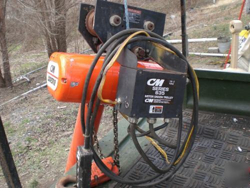 2 ton cm chain hoist with motorized trolley w/20' lift