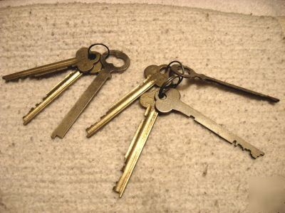 2 vintage mosler safe deposit door wafer lock & 7 keys