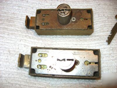 2 vintage mosler safe deposit door wafer lock & 7 keys