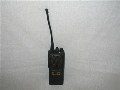 Motorola (oem) radius P1225 handheld ham radio