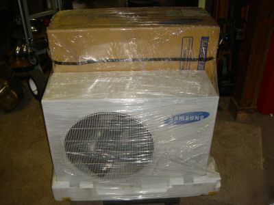 Samsung mini - split cassette system 23,000 btu