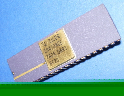 Cpu Z8470ACE zilog Z80A dart gold purple vintage 1984
