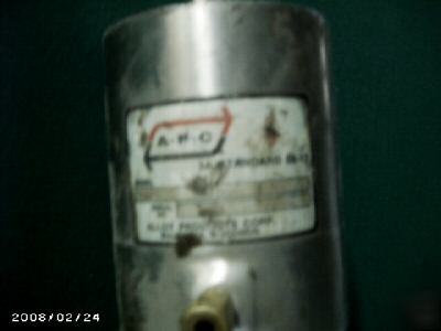 Apc stainless steel air op. sanitary valve w/ tri clamp