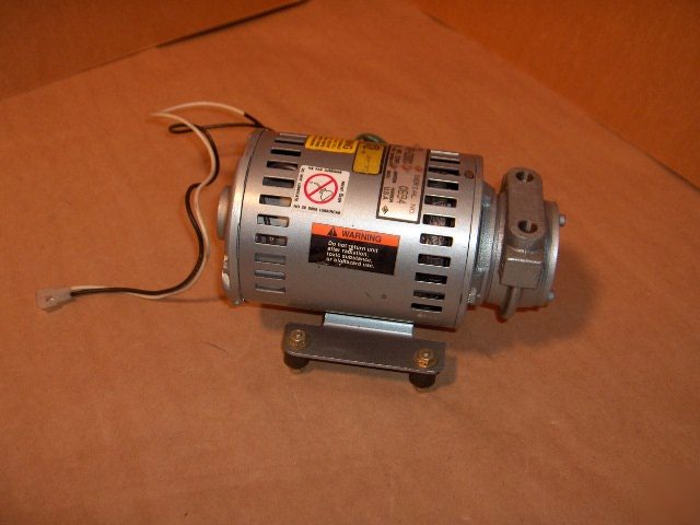 Gast 1531-107B-G288X rotary vane vacuum pump