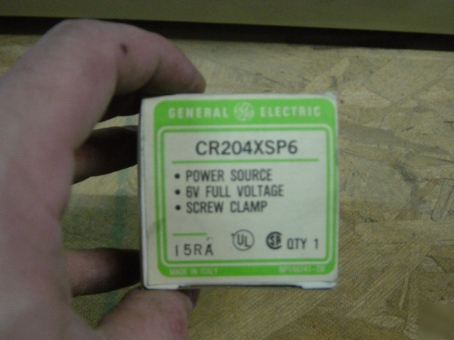 Ge CR204XSP6 power source screw clamp