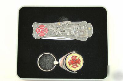 Firefighter knife and keychain set. super nice low bin