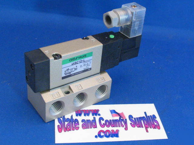 Ckd 4KB210 - l dc 24V solenoid valve V8