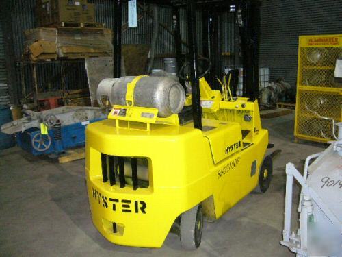 5000 lb. hyster S50XL fork lift propane 3-stage mast