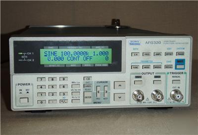 Tektronix afg 320 function generator