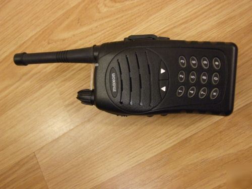 New maxon SL100K U2 uhf 440 470 mhz radio walkie talkie 
