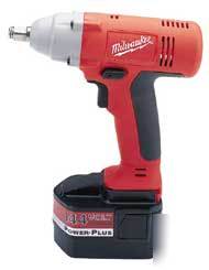 Milwaukee Â 14.4 volt square drive impact wrench kit